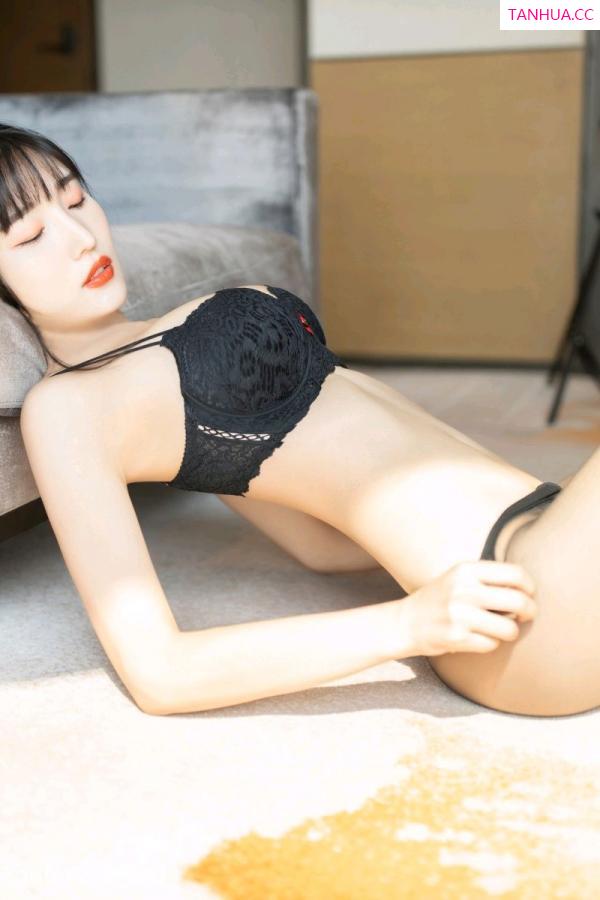 陆萱萱  [XiuRen]高清写真图 2020.09.25 No.2604 陆萱萱第33张图片